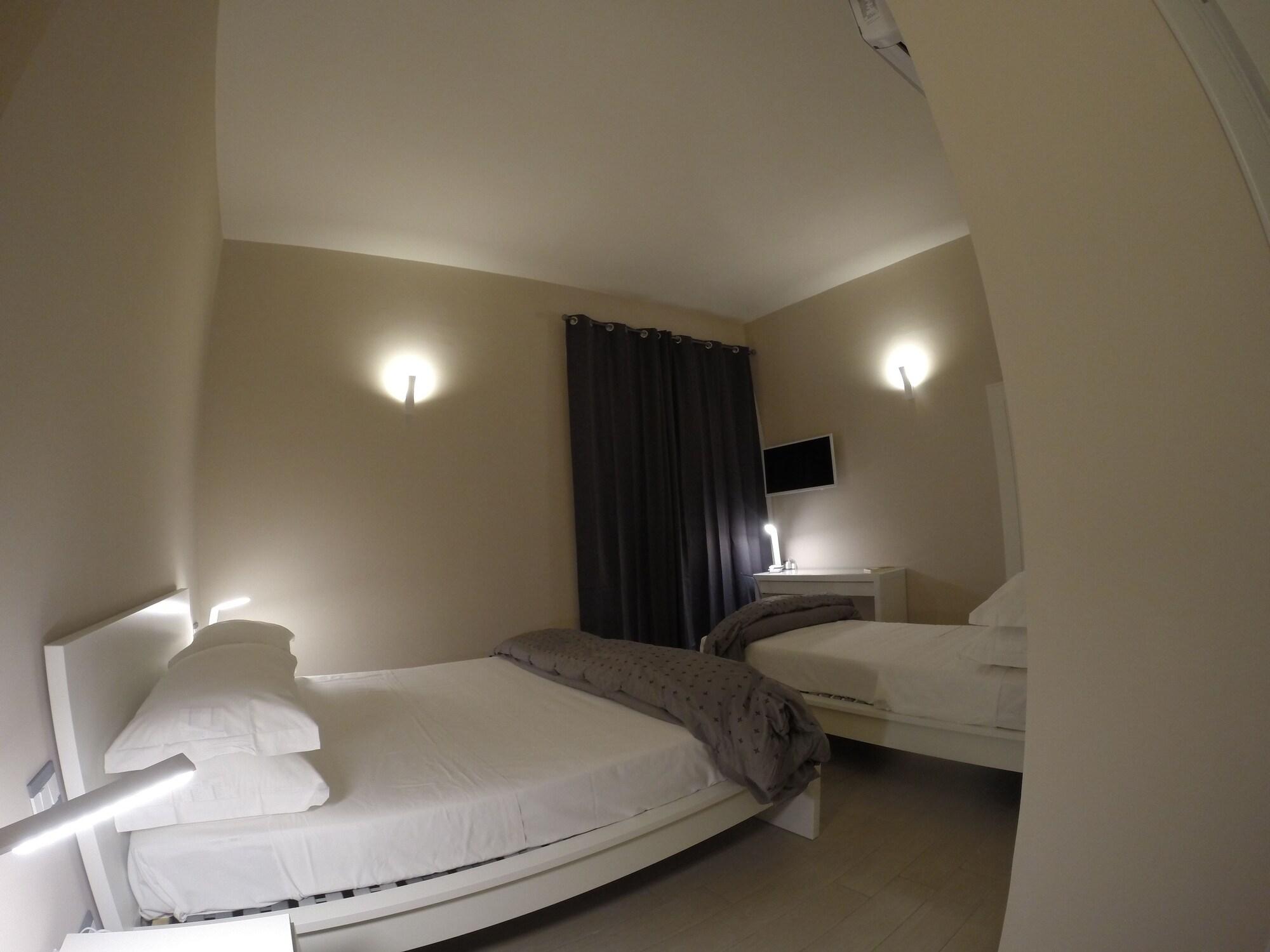Up Hotel Napoli